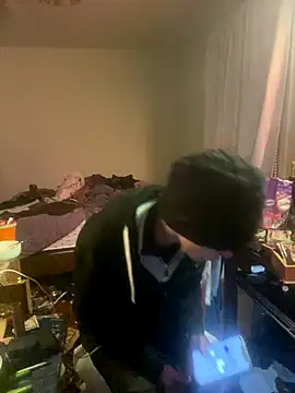 XanderOzzz online show from 12-14-25, 12:33