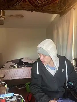 XanderOzzz online show from 01-12-26, 03:19