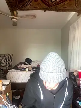 XanderOzzz online show from 01-08-26, 04:02