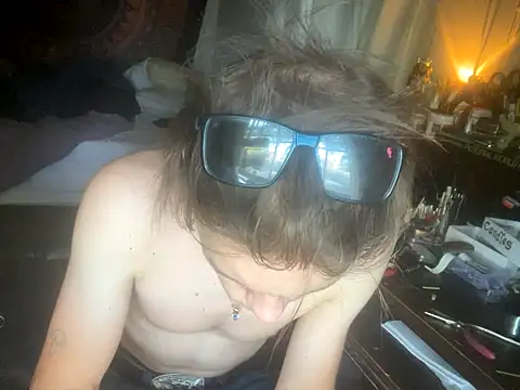 XanderOzzz online show from 10-02-25, 02:09