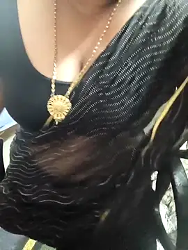 Snapshot of Tamil-rami chatting on 01-06-26, 02:04 Tamil-rami online show from 01-06-26, 02:04