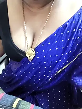 Snapshot of Tamil-rami chatting on 11-04-25, 01:26 Tamil-rami online show from 11-04-25, 01:26