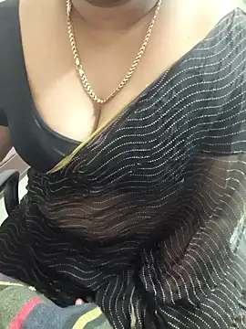 Snapshot of Tamil-rami chatting on 11-24-25, 08:03 Tamil-rami online show from 11-24-25, 08:03