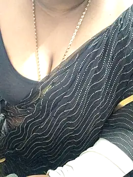 Snapshot of Tamil-rami chatting on 10-10-25, 05:19 Tamil-rami online show from 10-10-25, 05:19