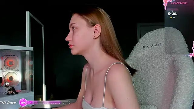 Snapshot of Ammi_bliss chatting on 10-20-25, 03:41 Ammi bliss online show from 10-20-25, 03:41