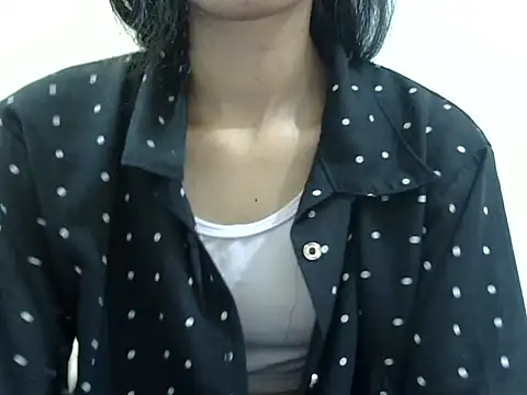 smallcuute online show from 11-30-25, 01:17