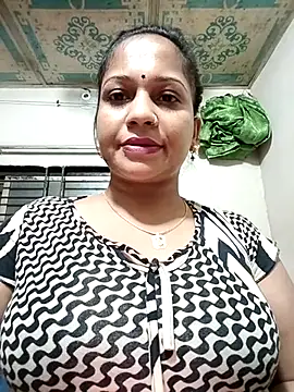 Snapshot of Payel_50 chatting on 07-15-26, 04:47 Payel 50 online show from 07-15-26, 04:47
