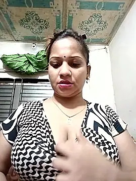 Snapshot of Payel_50 chatting on 06-16-26, 04:40 Payel 50 online show from 06-16-26, 04:40