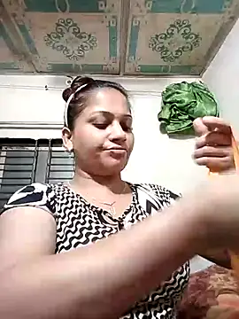 Snapshot of Payel_50 chatting on 07-18-26, 05:43 Payel 50 online show from 07-18-26, 05:43