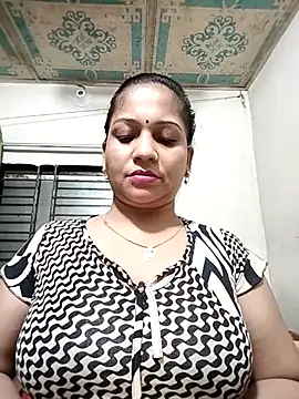 Snapshot of Payel_50 chatting on 07-10-26, 05:35 Payel 50 online show from 07-10-26, 05:35