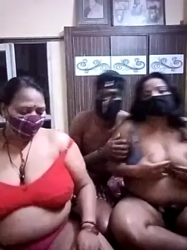 LoveOnStream online show from 02-16-26, 04:38