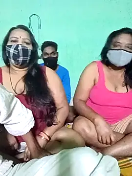 LoveOnStream online show from 11-08-25, 11:58