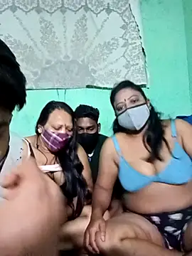 LoveOnStream online show from 11-30-25, 12:28