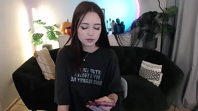 BlackEyesGirl online show from 10-29-25, 06:34