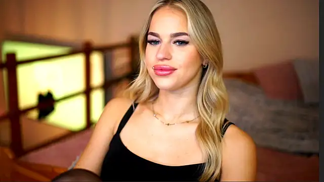 Emilyvanroessel online show from 05-02-26, 08:08
