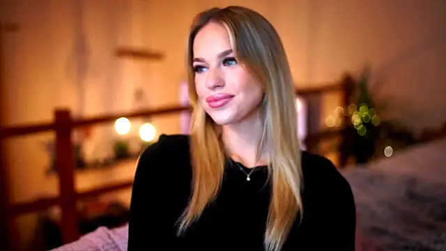 Emilyvanroessel online show from 10-31-25, 06:04