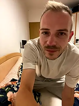 Skinny0150 online show from 10-20-25, 09:15