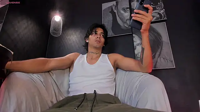 jett savage online show from 11-24-25, 02:28