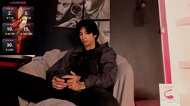 jett savage online show from 11-10-25, 01:49