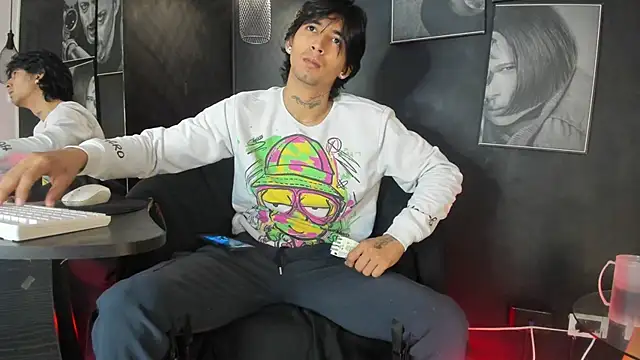 jett savage online show from 11-26-25, 01:55