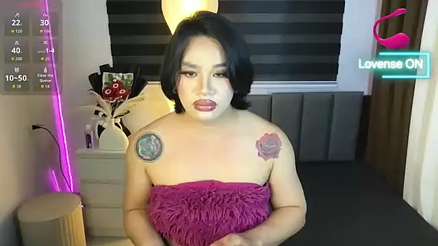 Malia Nicole online show from 02-21-26, 01:13