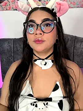 Vale Walker online show from 10-31-25, 06:10