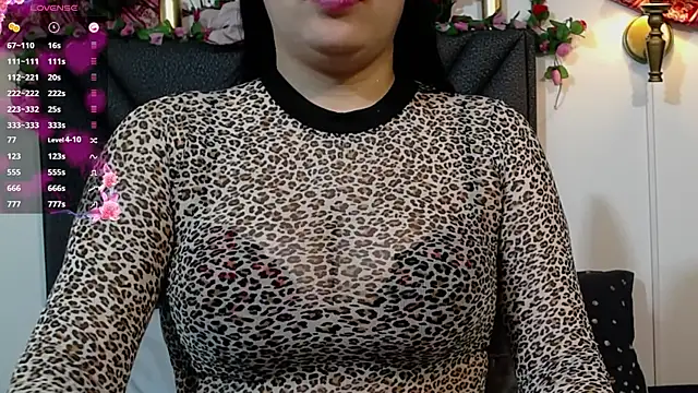 Snapshot of IndraKaur_ chatting on 09-25-25, 12:55 IndraKaur online show from 09-25-25, 12:55
