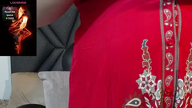 IndraKaur  online show from 11-08-25, 01:03