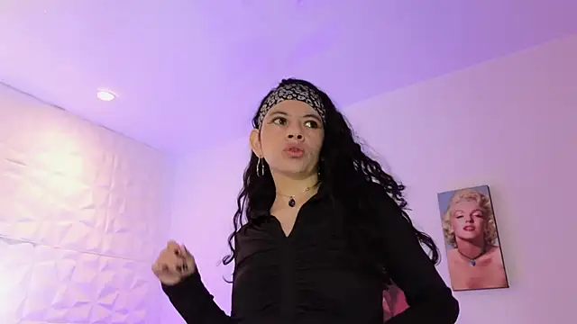 Naughtykaty 07 online show from 02-25-26, 03:56