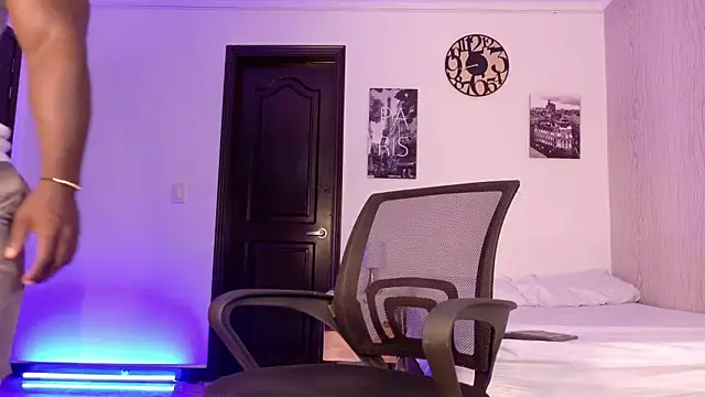 Snapshot of JothaFit chatting on 10-06-25, 01:12 JothaFit online show from 10-06-25, 01:12