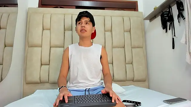 Felipe Cold online show from 12-23-25, 02:11