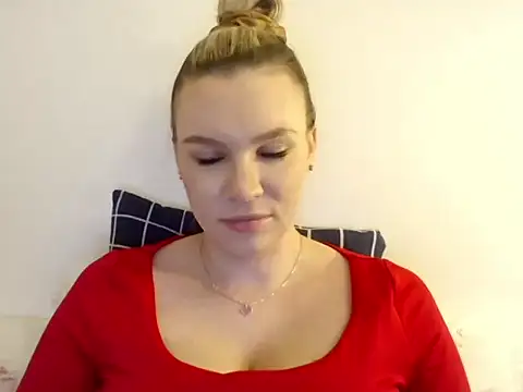 Snapshot of SadieBrilliance chatting on 10-02-25, 06:11 SadieBrilliance online show from 10-02-25, 06:11