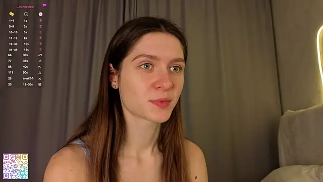 MinaMancilla online show from 11-05-25, 04:04