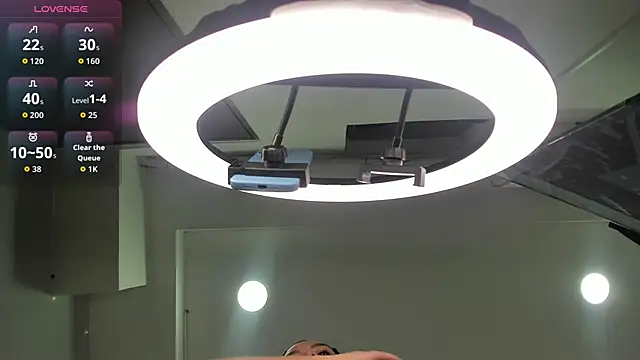 aurora tziu online show from 05-14-26, 03:36