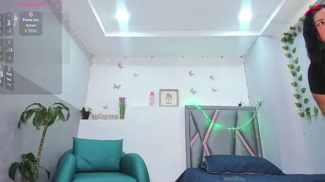 aurora tziu online show from 02-14-26, 04:02