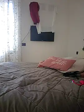 Snapshot of amalia202555 chatting on 11-07-25, 08:30 amalia202555 online show from 11-07-25, 08:30