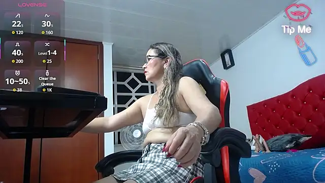 noelia milf19 online show from 05-28-26, 01:57