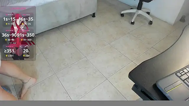 crystaldarliing online show from 01-12-26, 01:51