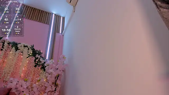 ThiccyLexxy online show from 12-21-25, 12:29