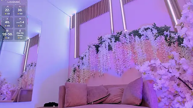 ThiccyLexxy online show from 11-24-25, 12:05