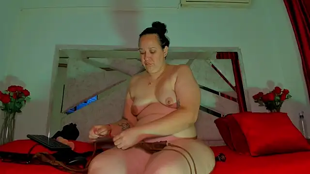 ThiccyLexxy online show from 12-16-25, 12:09