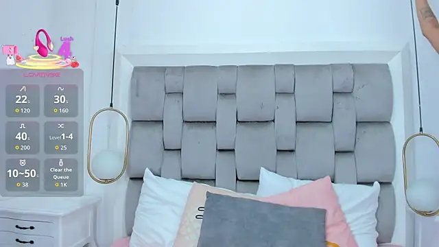 ValerieSoto online show from 03-01-26, 07:25