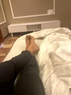 Snapshot of saumon3022 chatting on 01-10-26, 07:36 saumon3022 online show from 01-10-26, 07:36