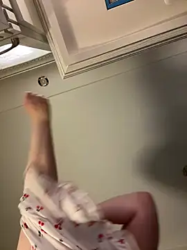 DeniMilkyyyyy online show from 03-31-26, 05:15