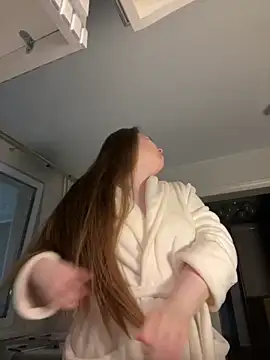 DeniMilkyyyyy online show from 10-17-25, 05:26