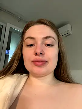 DeniMilkyyyyy online show from 10-02-25, 11:41