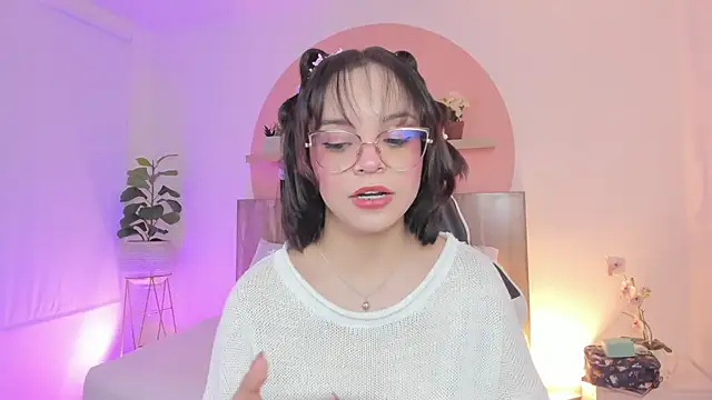 Clara Luu online show from 04-15-26, 03:23