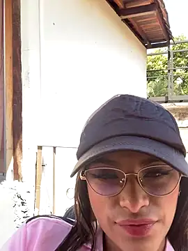 Hannacooper3 online show from 11-12-25, 03:16