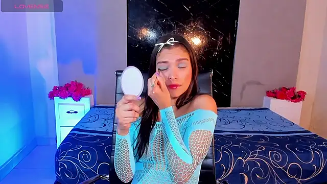 Hannacooper3 online show from 09-20-25, 07:30