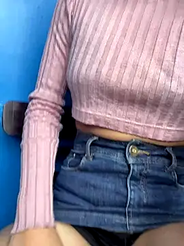 Hannacooper3 online show from 12-16-25, 10:14